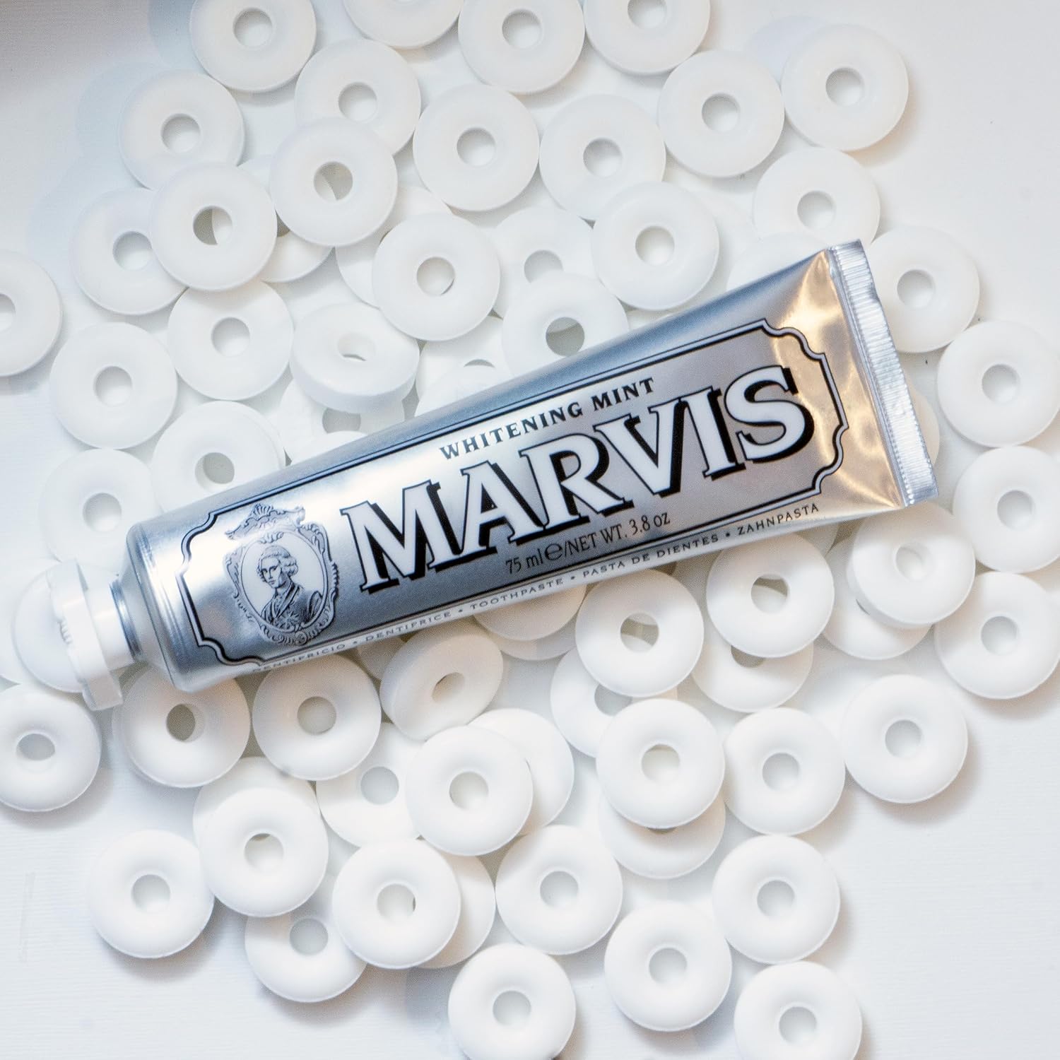 Whitening Mint Toothpaste for Daily Oral Care and Stain Removal